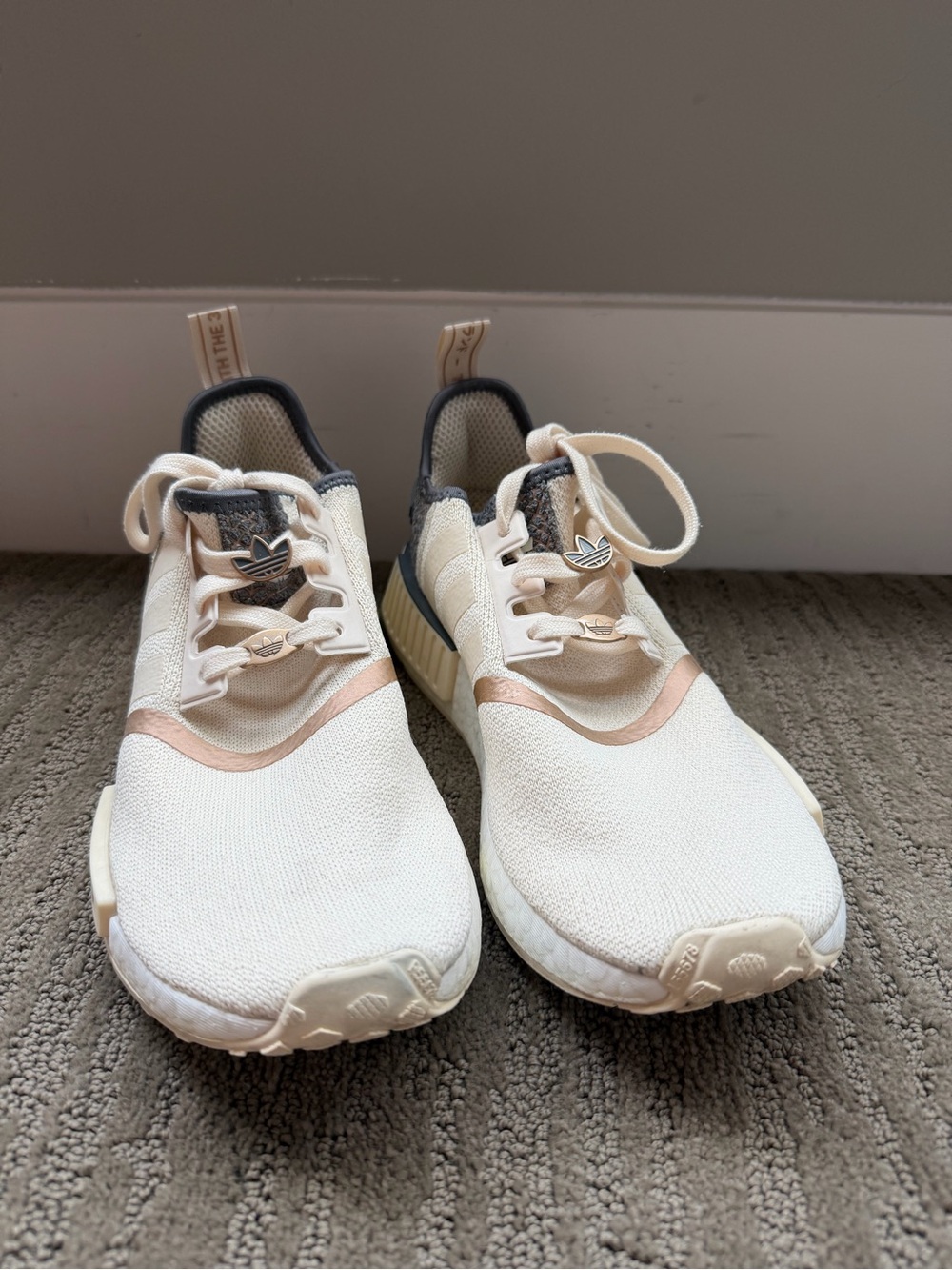 Adidas NMD R1 Sneakers Womens US Size 10 Shoes Cream Beige Snake Skin GY6299